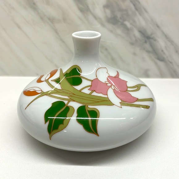 Porcelain ARZBERG vase Made in Germany 🇩🇪 - Picture 1 of 9